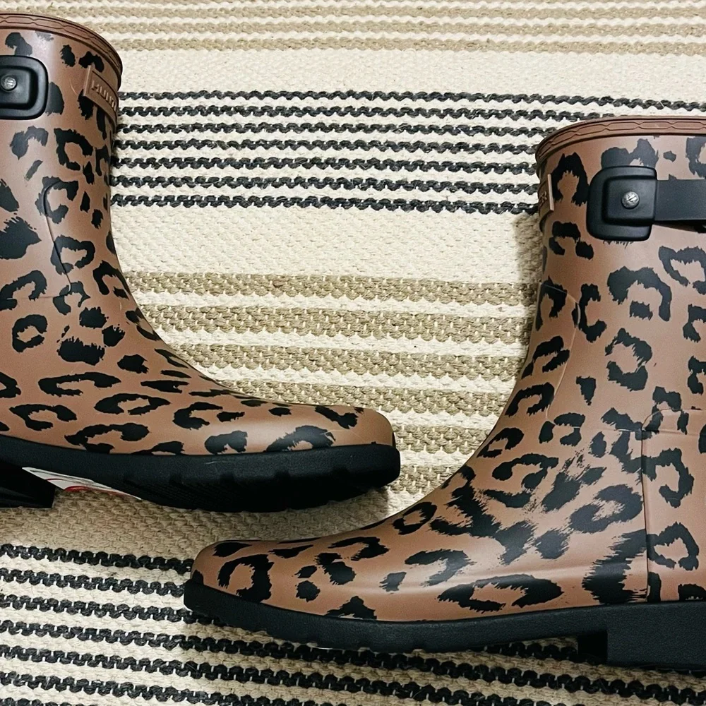 Hunter leopard Print Short Waterproof Rain Boots size 10 - Picture 2 of 8